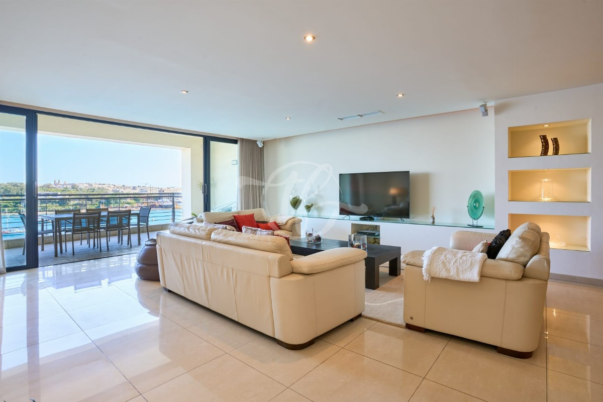Luxurious Seafront Apartment for Rent in Sliema
