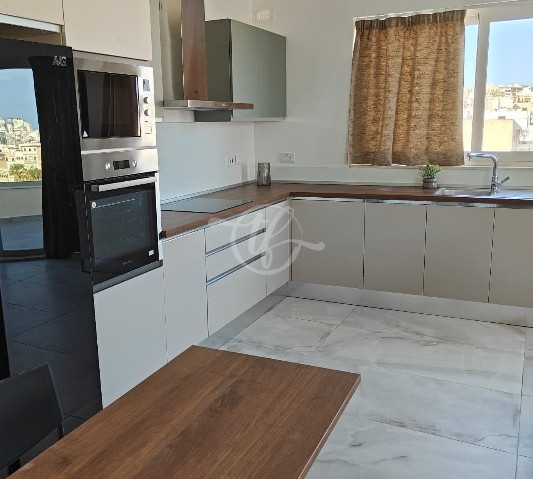 Penthouse for Rent in Gzira