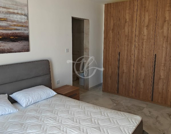 Penthouse for Rent in Gzira