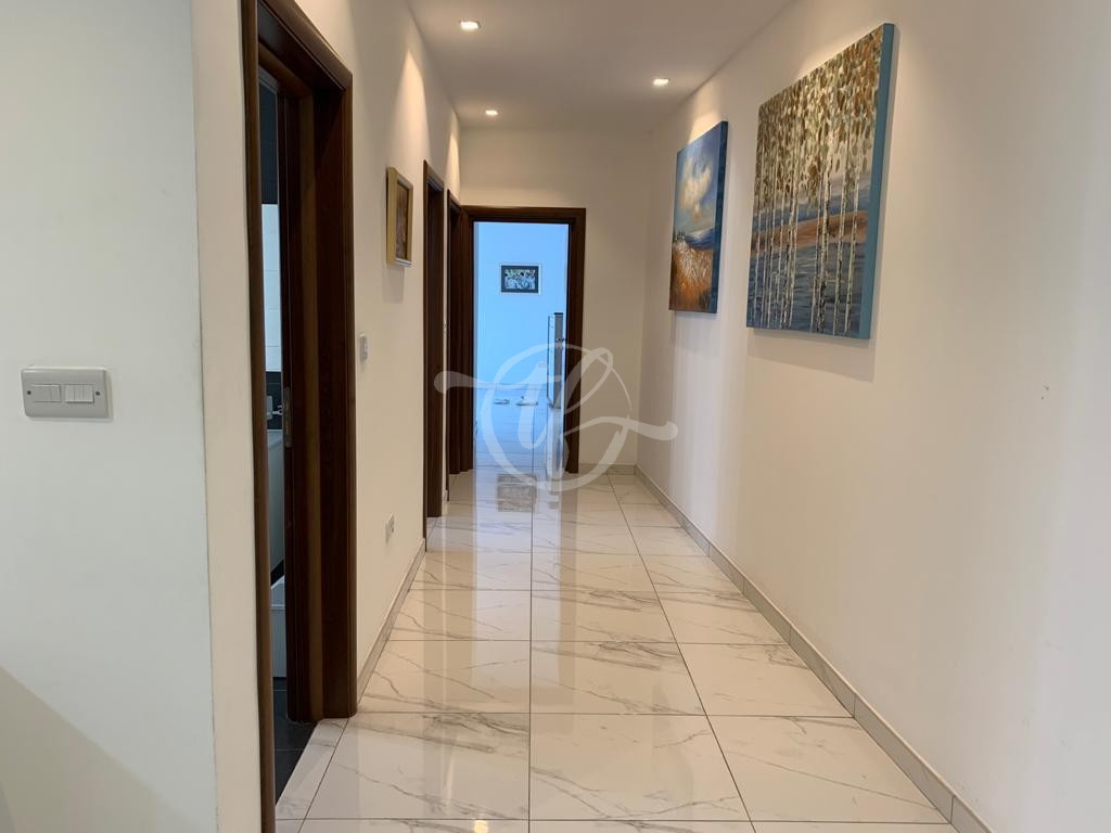 Modern Penthouse for Rent in Swatar