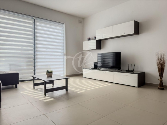 Modern Penthouse for Rent in Birzebbugia