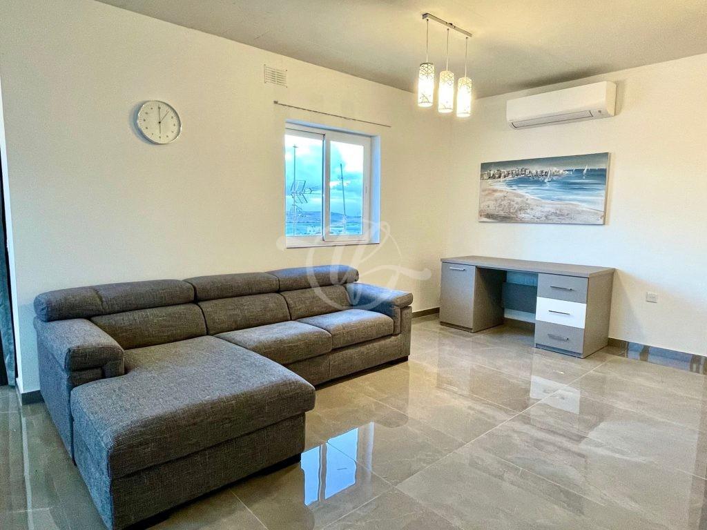 Penthouse for Rent in Qawra