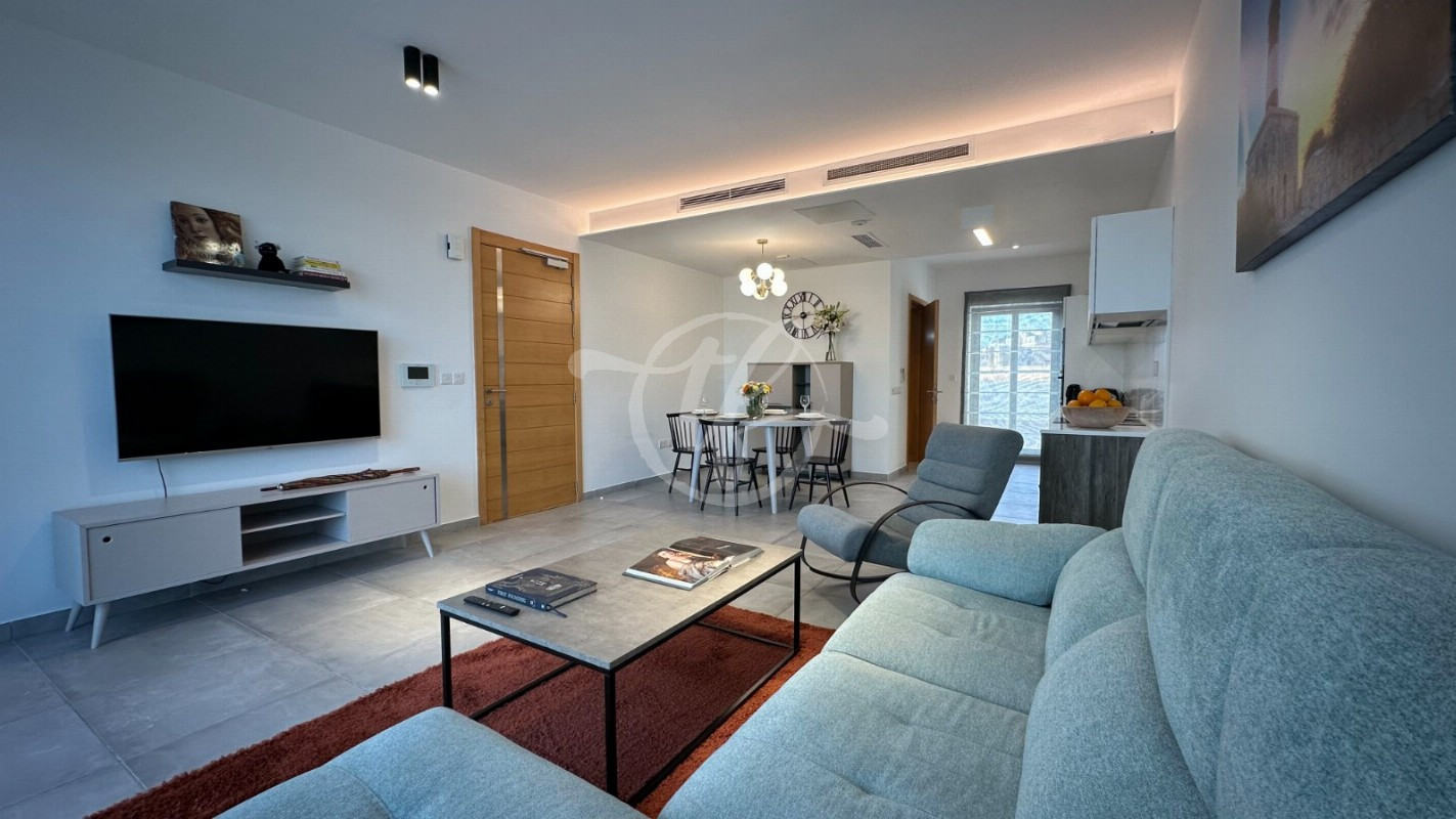 Spacious Penthouse in Sliema